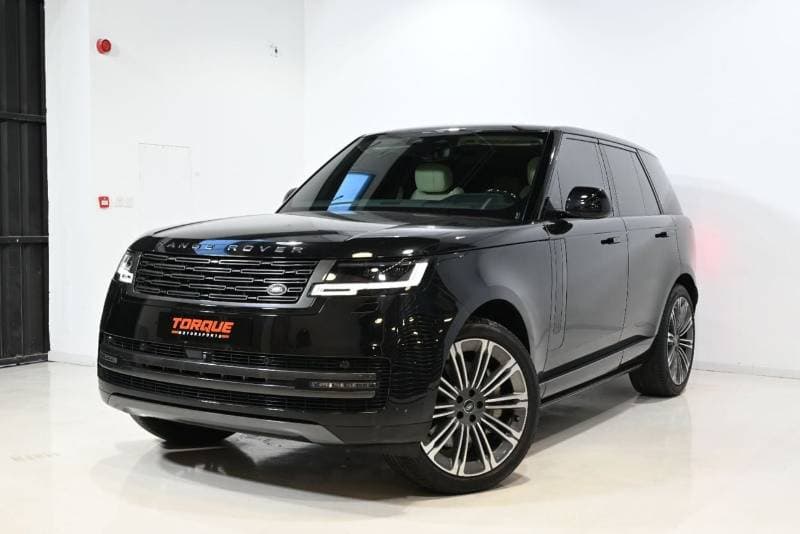 2025 Land Rover Range Rover SE thumbnail 3