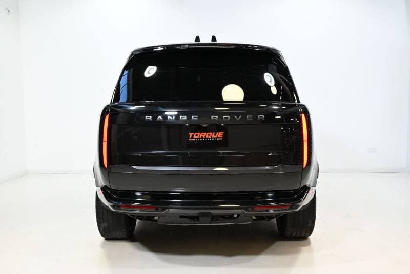 2025 Land Rover Range Rover SE thumbnail 5