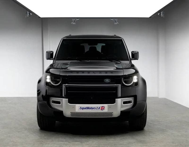 2023 Land Rover Defender thumbnail 5