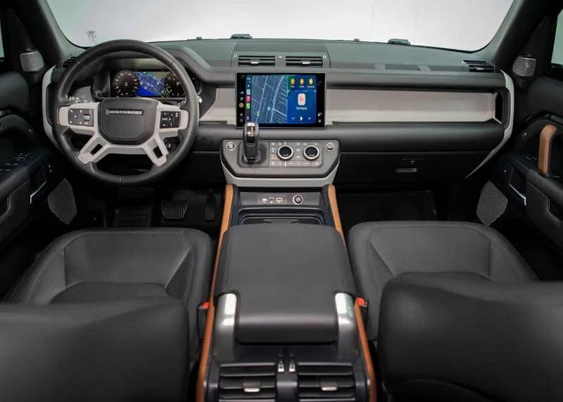 2023 Land Rover Defender thumbnail 8