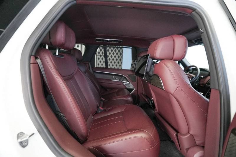 2023 Land Rover Range Rover AUTOBIOGRAPHY P530 thumbnail 8