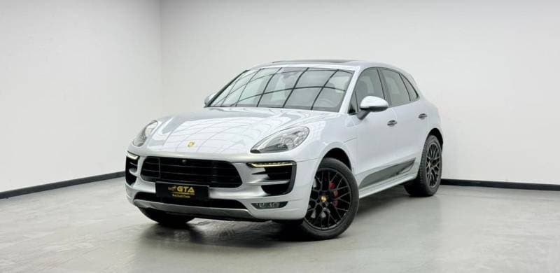 2017 Porsche Macan GTS thumbnail 3