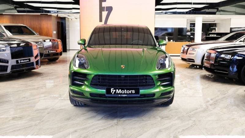 2021 Porsche Macan S thumbnail 2