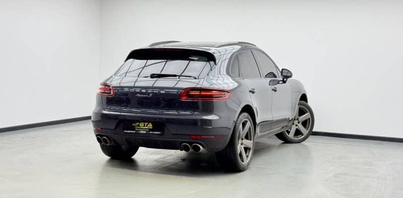 2017 Porsche Macan S thumbnail 4