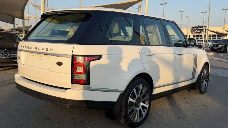 2013 Land Rover Range Rover VOGUE SE thumbnail 3