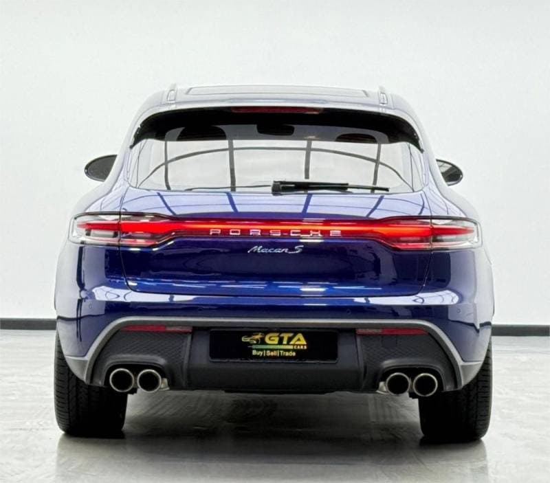 2023 Porsche Macan S thumbnail 5