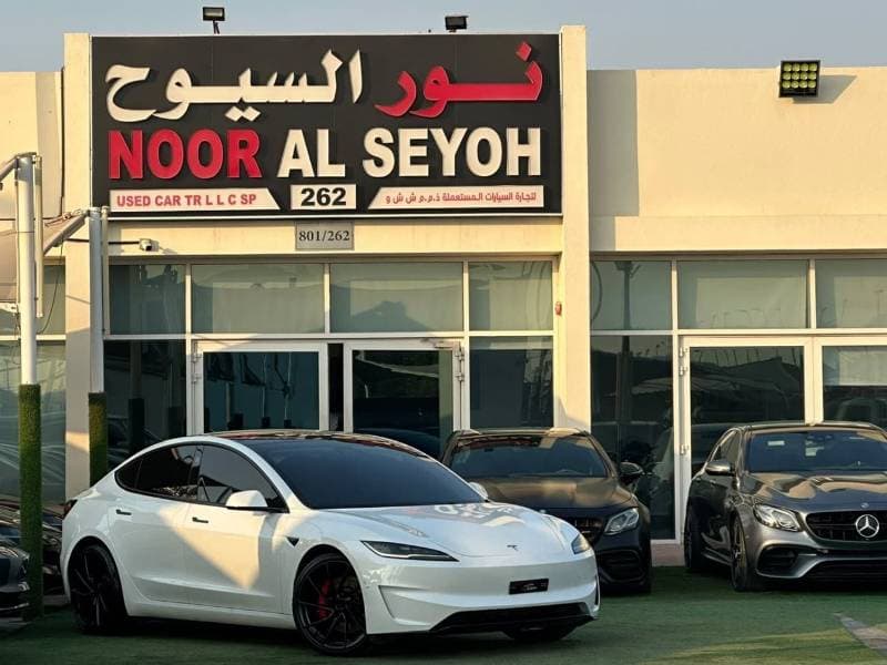 2024 Tesla Model 3 PERFORMANCE thumbnail 2