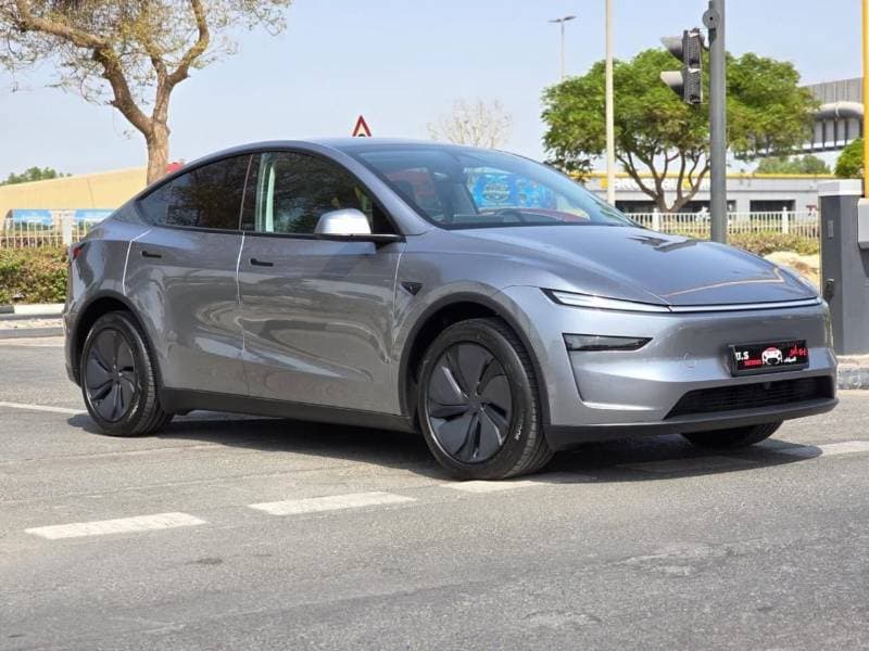 2026 Tesla Model Y LONG RANGE thumbnail 2