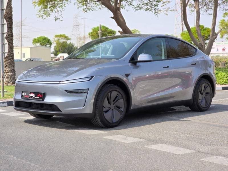 2026 Tesla Model Y LONG RANGE