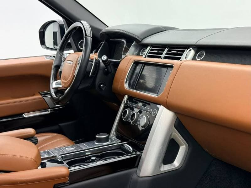 2016 Land Rover Range Rover VOGUE SE thumbnail 7
