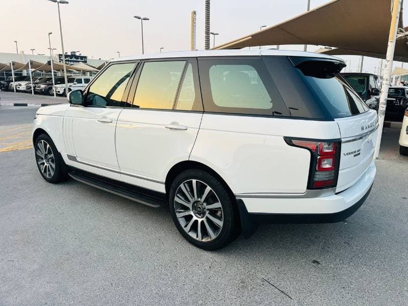 2015 Land Rover Range Rover HSE thumbnail 6
