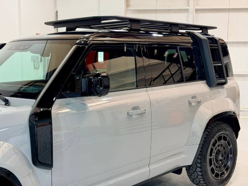 2026 Land Rover Defender thumbnail 4