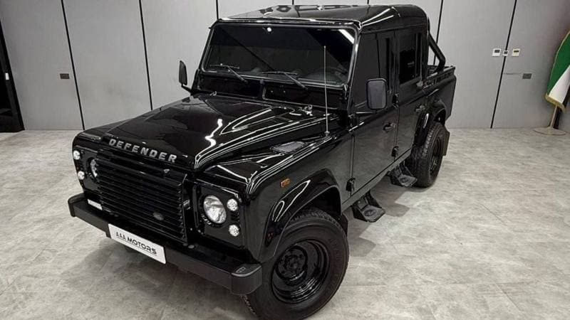 2015 Land Rover Defender 75th thumbnail 3