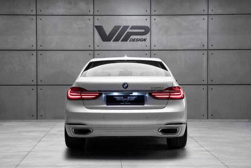 2018 BMW 730Li EXCLUSIVE thumbnail 5