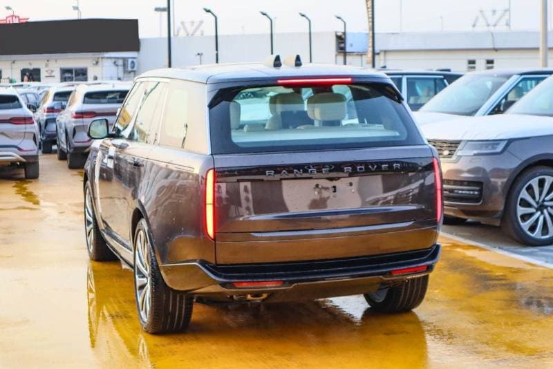 2026 Land Rover Range Rover AUTOBIOGRAPHY P530 thumbnail 4