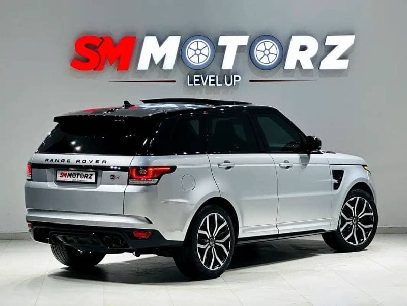 2016 Land Rover Range Rover Sport SVR thumbnail 6