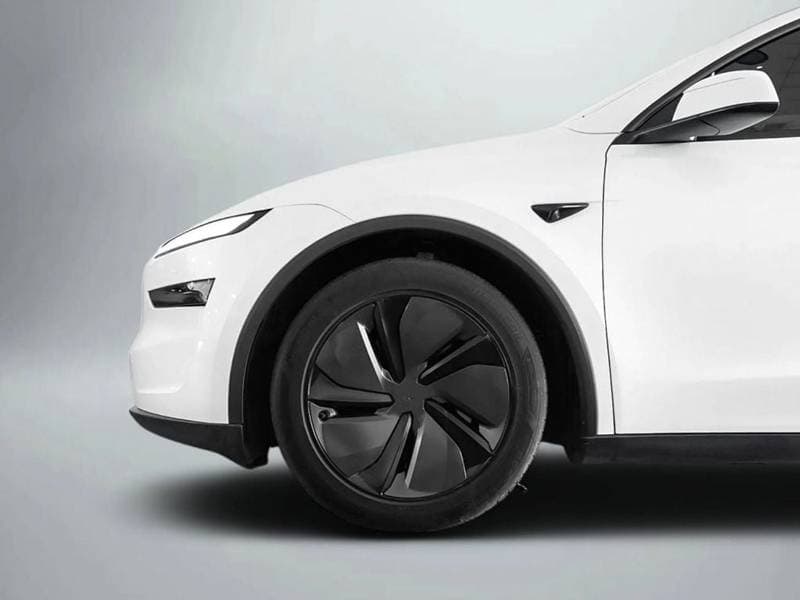 2025 Tesla Model Y LONG RANGE thumbnail 6
