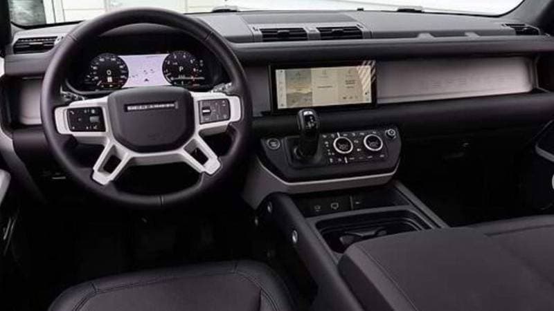 2024 Land Rover Defender thumbnail 2