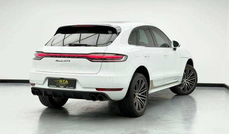 2020 Porsche Macan GTS thumbnail 4