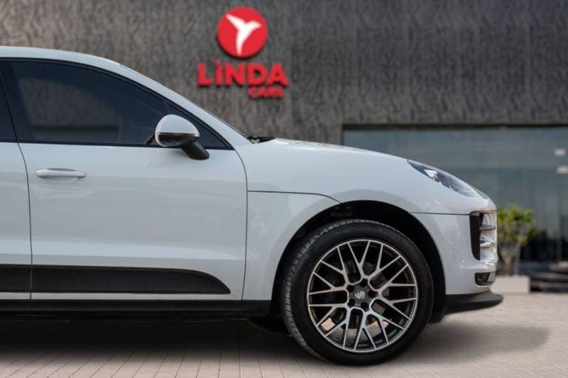2019 Porsche Macan Std 2.0L (252 HP) thumbnail 8