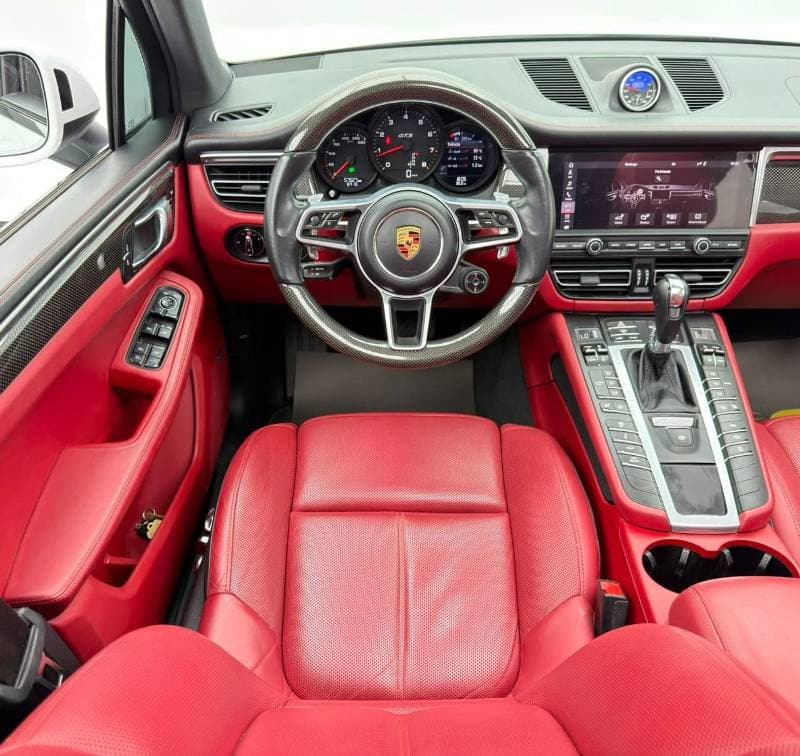 2020 Porsche Macan GTS thumbnail 8