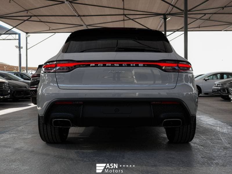 2025 Porsche Macan PURSUING DREAMS EDITION thumbnail 6