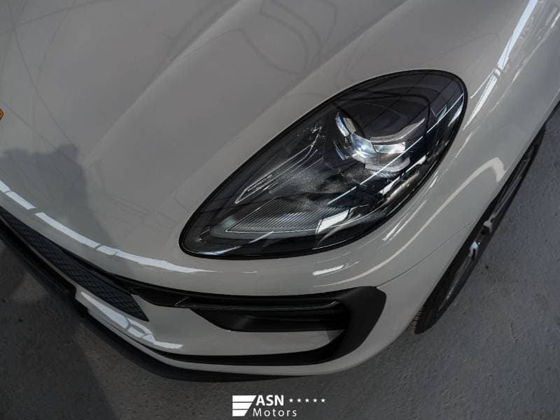2025 Porsche Macan PURSUING DREAMS EDITION thumbnail 3