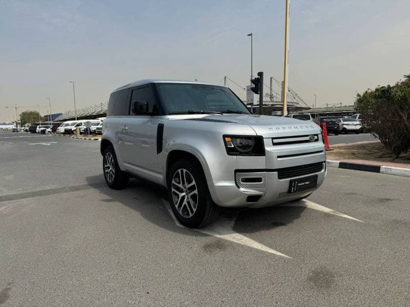 2023 Land Rover Defender thumbnail 3