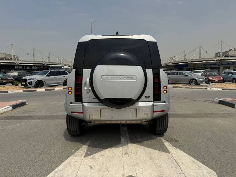 2023 Land Rover Defender thumbnail 6