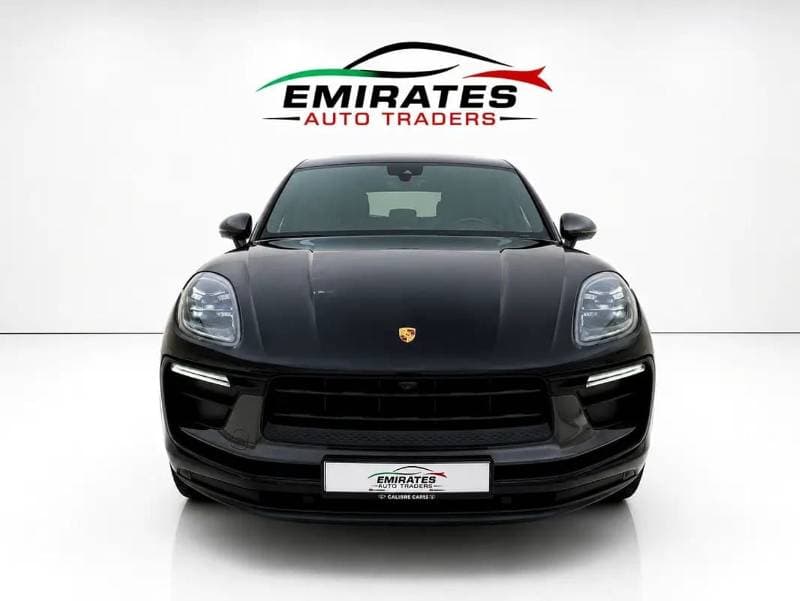 2022 Porsche Macan T thumbnail 2