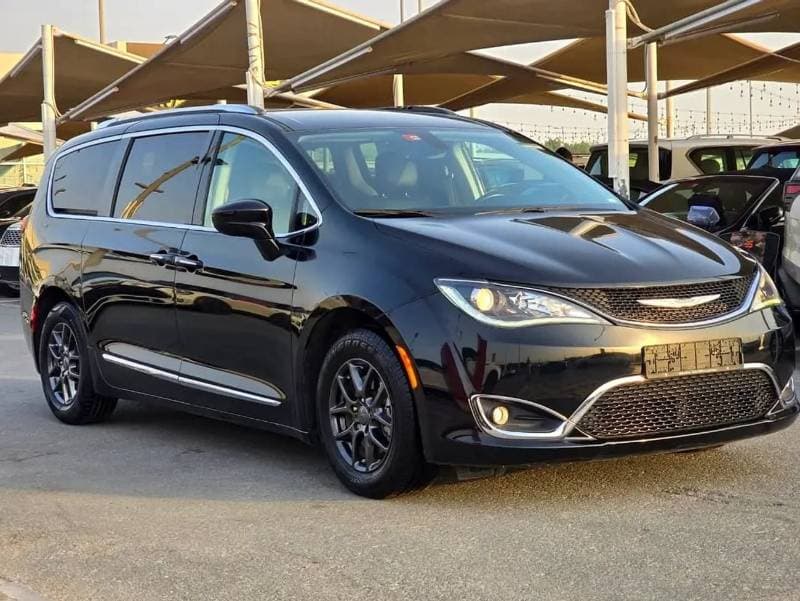 2020 Chrysler Pacifica thumbnail 2