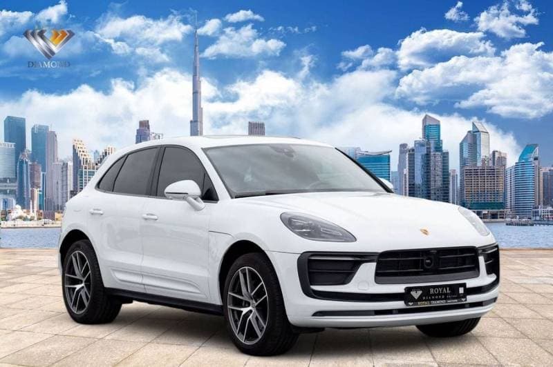 2023 Porsche Macan STANDARD thumbnail 2