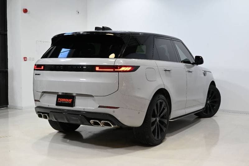 2025 Land Rover Range Rover Sport DYNAMIC SE P530 thumbnail 4