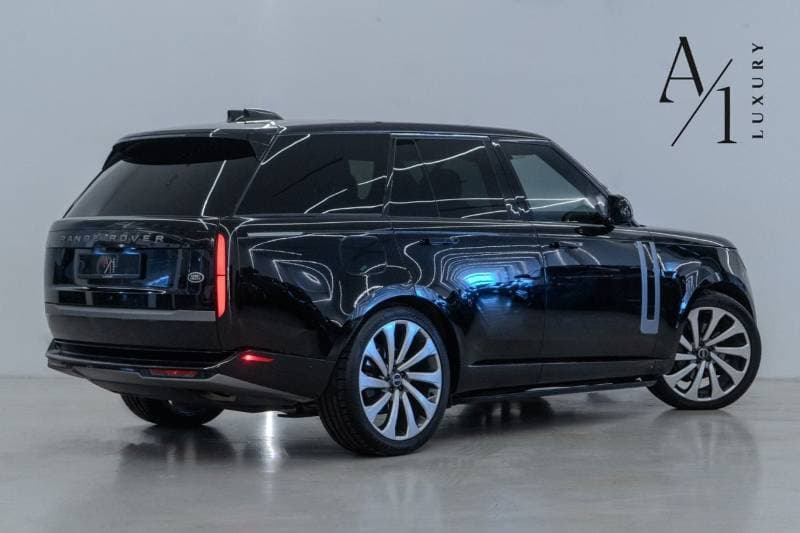 2023 Land Rover Range Rover AUTOBIOGRAPHY P530 thumbnail 3