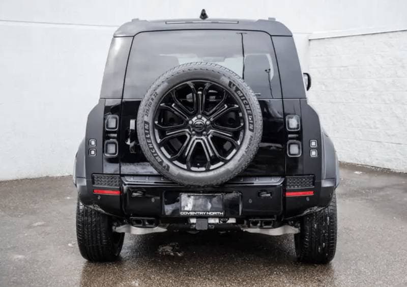2026 Land Rover Defender thumbnail 6