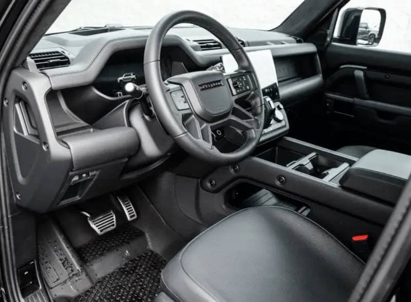 2026 Land Rover Defender thumbnail 7