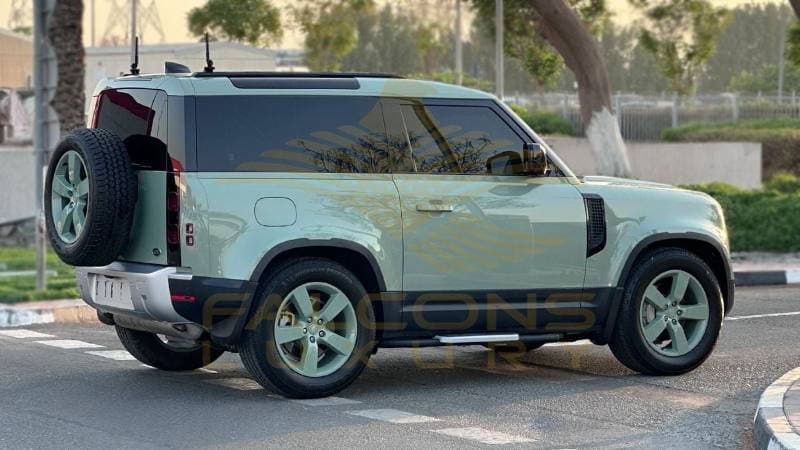 2023 Land Rover Defender thumbnail 7