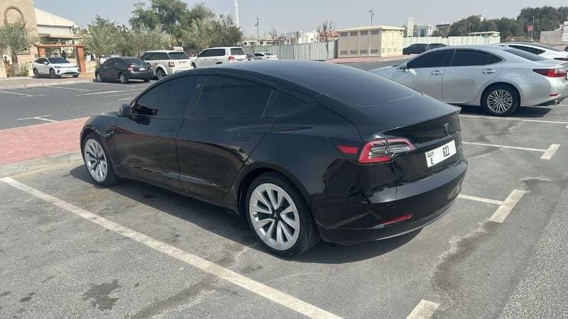 2022 Tesla Model 3 LONG RANGE thumbnail 3