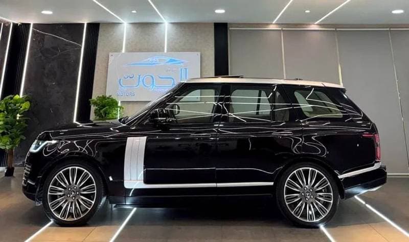 2016 Land Rover Range Rover VOGUE SE thumbnail 8