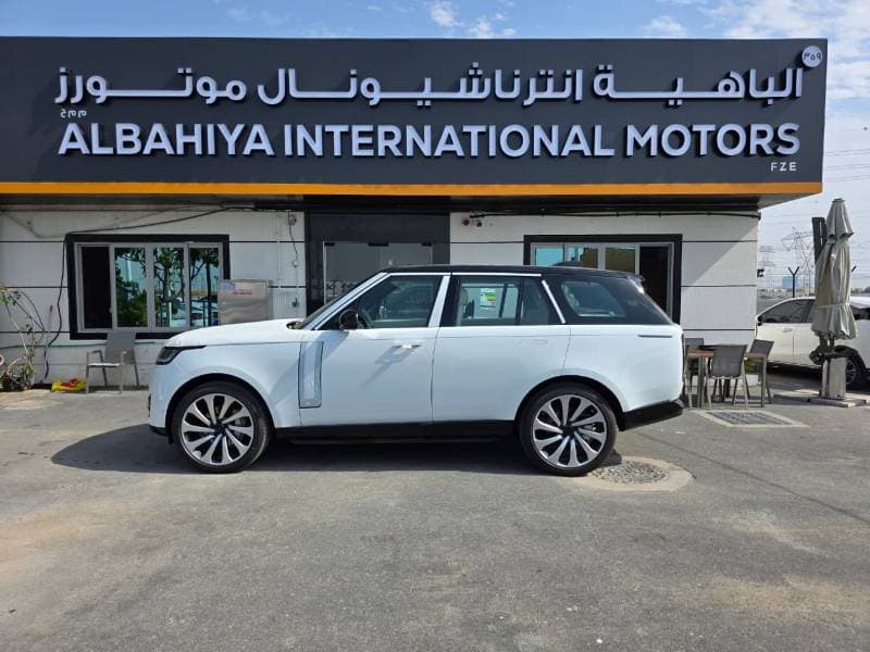2026 Land Rover Range Rover AUTOBIOGRAPHY P530 thumbnail 5