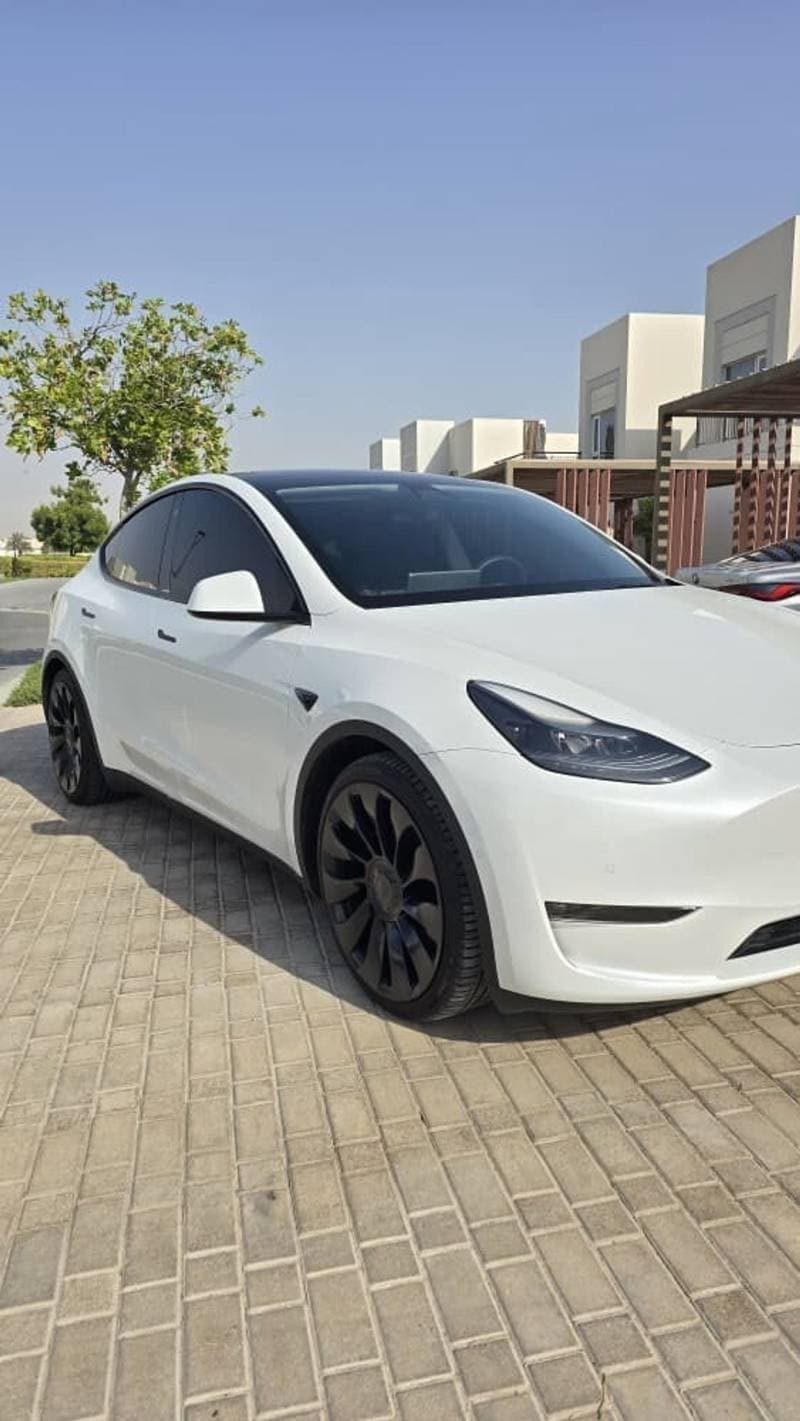 2022 Tesla Model Y PERFORMANCE