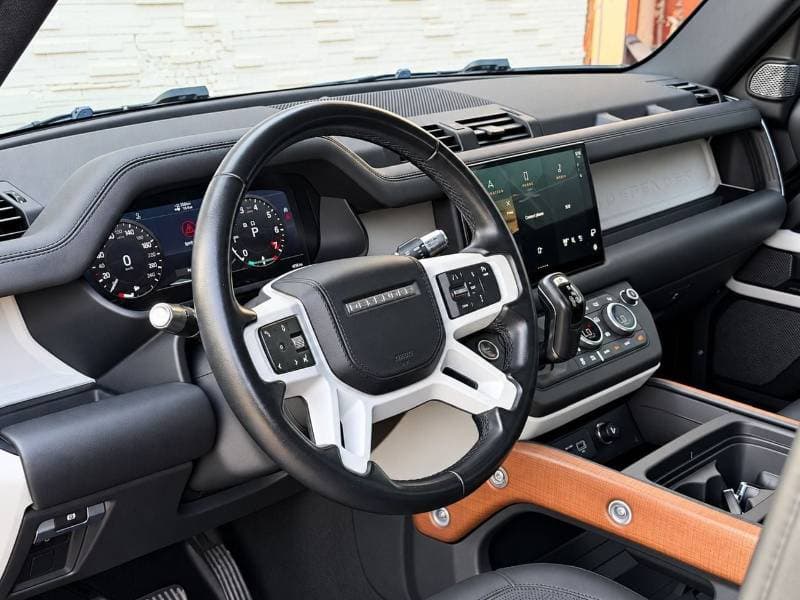 2022 Land Rover Defender thumbnail 7