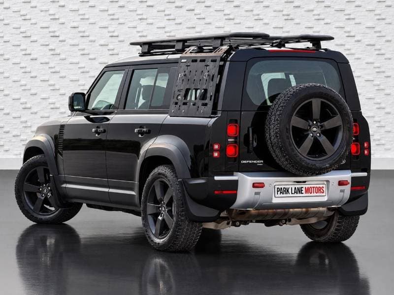 2022 Land Rover Defender thumbnail 4