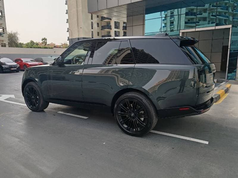 2025 Land Rover Range Rover SE 4.4L P530 thumbnail 8