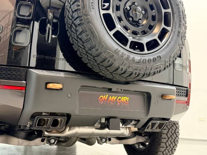 2026 Land Rover Defender thumbnail 7