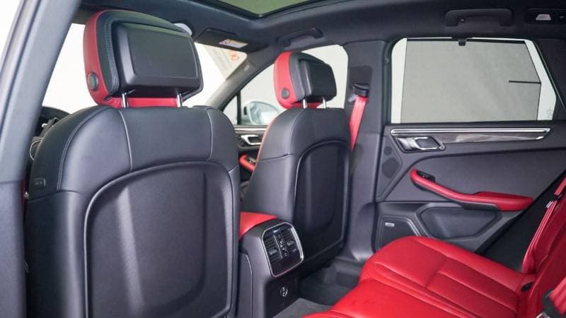 2024 Porsche Macan S thumbnail 5