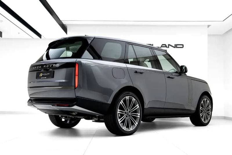 2026 Land Rover Range Rover thumbnail 2