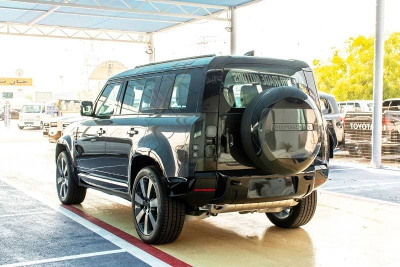 2026 Land Rover Defender thumbnail 7