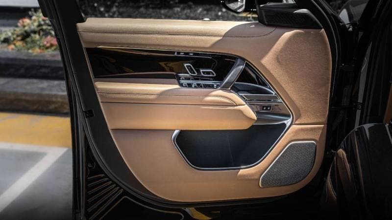 2026 Land Rover Range Rover AUTOBIOGRAPHY P530 thumbnail 8