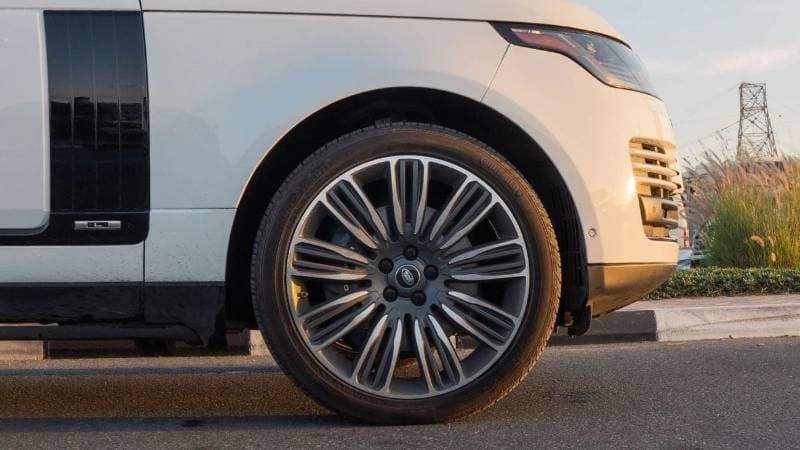 2020 Land Rover Range Rover VOGUE SE thumbnail 8